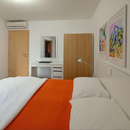Apartments Kump Ровин Екстериор снимка